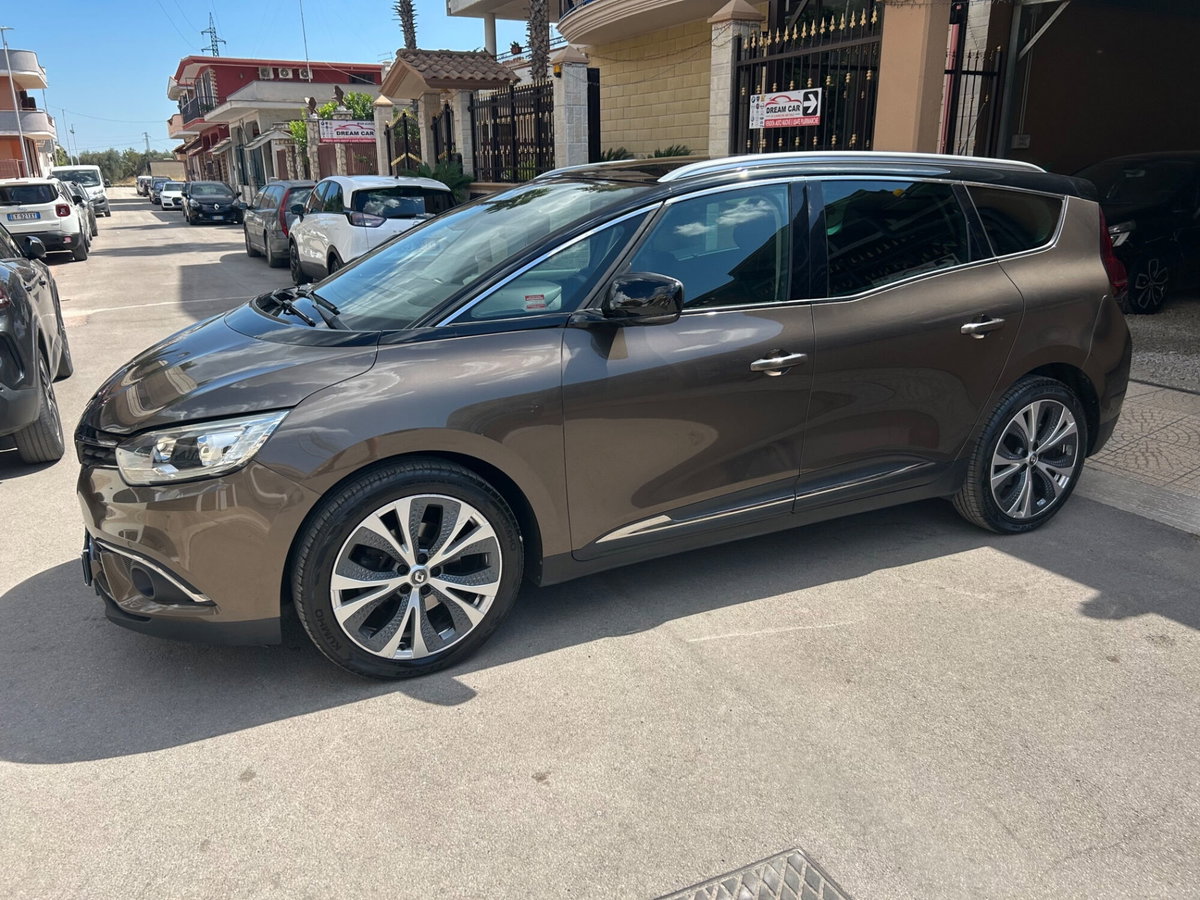 Renault Grand Scénic 1.5 dci energy Intens 110cv (11)
