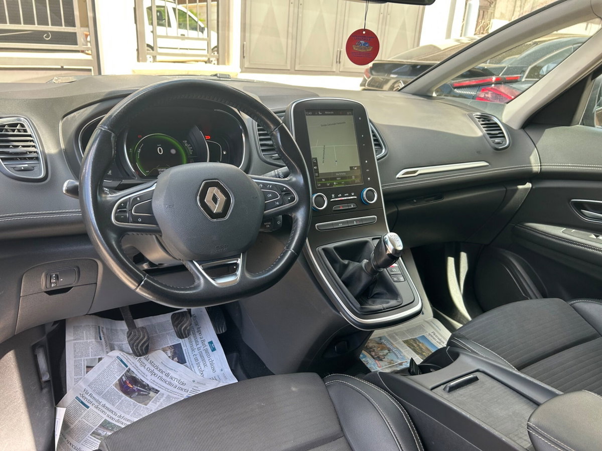 Renault Grand Scénic 1.5 dci energy Intens 110cv (19)