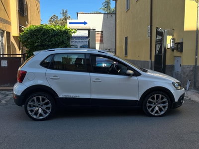 Volkswagen Polo Cross 1.4 TDI DSG BlueMotion Technology (11)