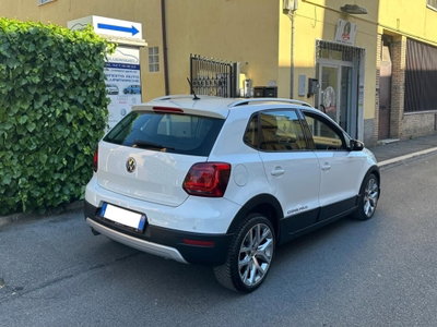 Volkswagen Polo Cross 1.4 TDI DSG BlueMotion Technology (12)