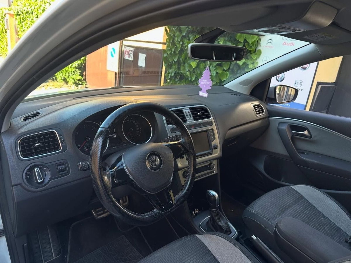 Volkswagen Polo Cross 1.4 TDI DSG BlueMotion Technology (4)