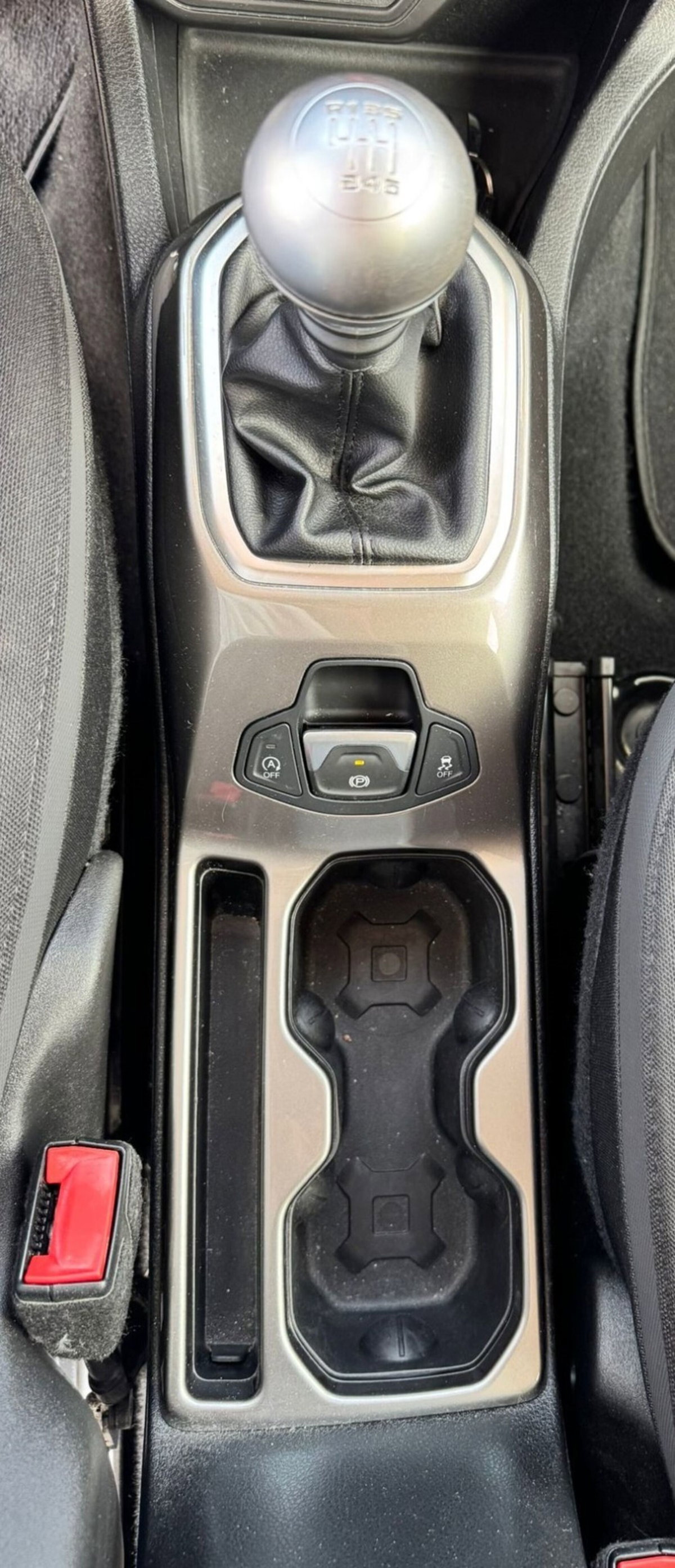 Jeep Renegade 1.0 T3 Limited (11)