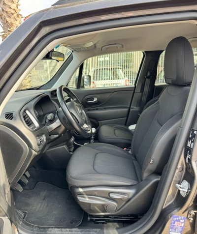 Jeep Renegade 1.0 T3 Limited (8)