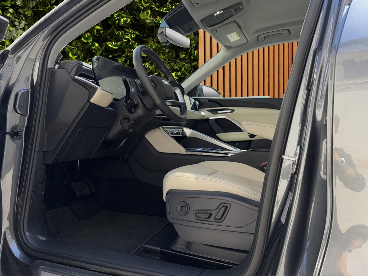 Audi Q5 Sportback 2.0 tdi mhev+ Launch Edition S line quattro 204cv s-tronic (10)