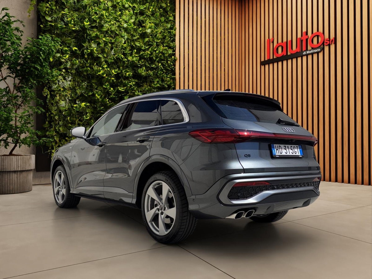 Audi Q5 Sportback 2.0 tdi mhev+ Launch Edition S line quattro 204cv s-tronic (7)