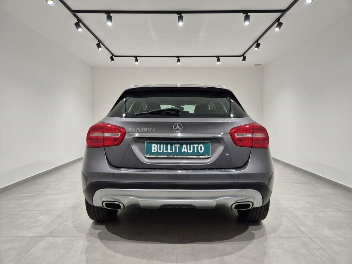 Mercedes-Benz GLA SUV 180 d Automatic Sport (6)