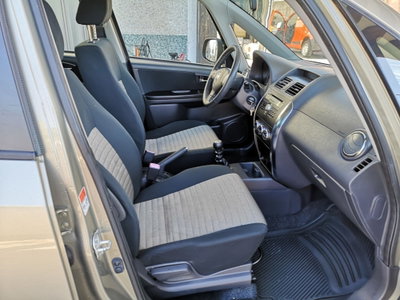 Fiat Sedici 1.9 MJT 4x2 Emotion (6)