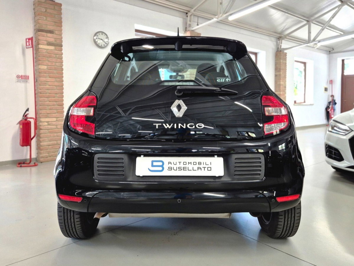 Renault Twingo 1.0 SCe Live (13)