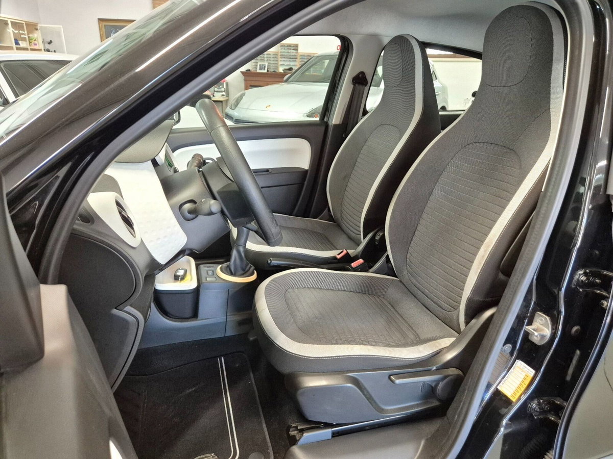 Renault Twingo 1.0 SCe Live (6)