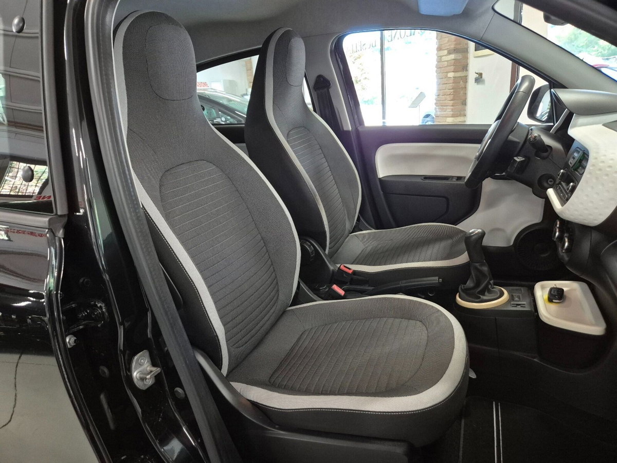 Renault Twingo 1.0 SCe Live (7)