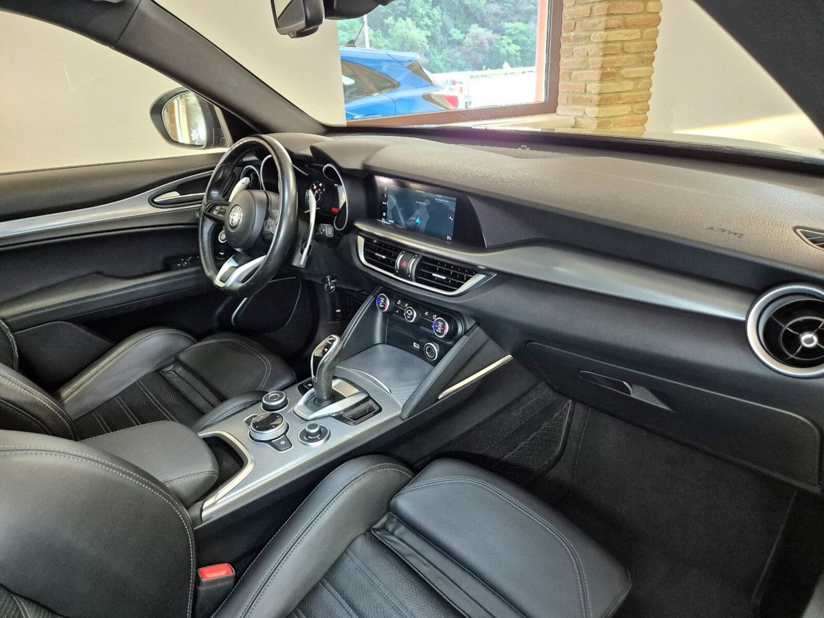 Alfa Romeo Stelvio Stelvio 2.2 Turbodiesel 210 CV AT8 Q4 Veloce Tì (10)