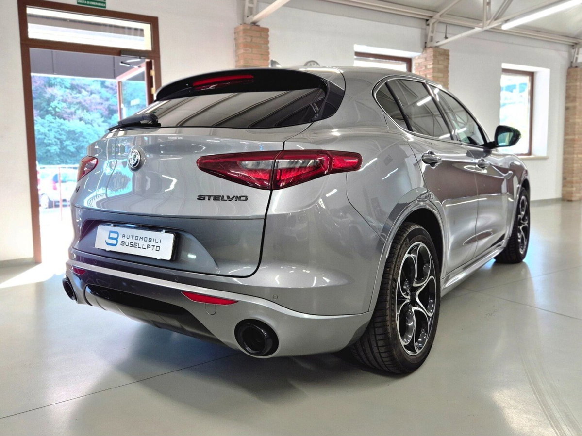 Alfa Romeo Stelvio Stelvio 2.2 Turbodiesel 210 CV AT8 Q4 Veloce Tì (19)