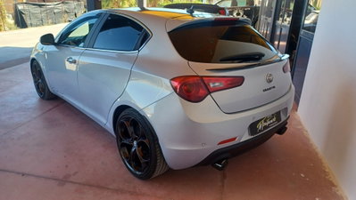 Alfa Romeo Giulietta 2.0 JTDm Super 150cv (11)