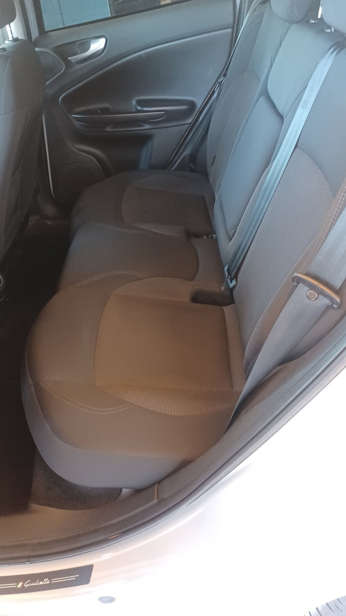Alfa Romeo Giulietta 2.0 JTDm Super 150cv (16)