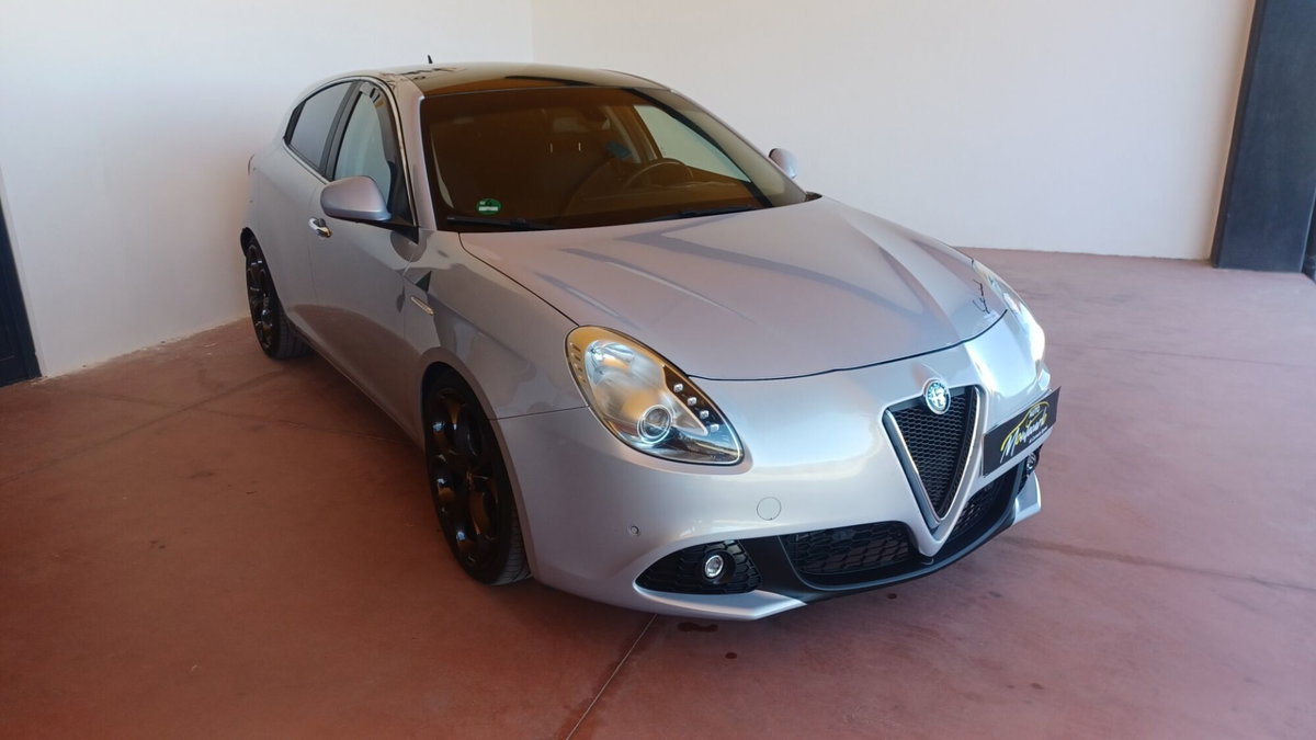 Alfa Romeo Giulietta 2.0 JTDm Super 150cv (5)