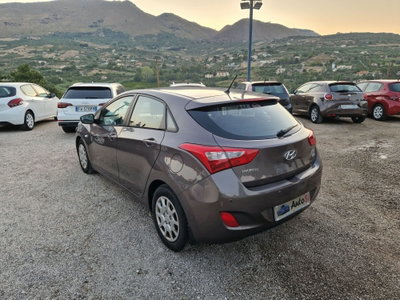 Hyundai i30 1.4 CRDi 5p. Classic (7)