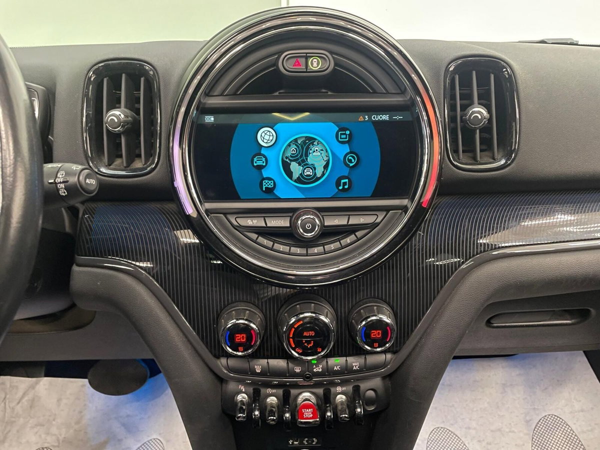 MINI Mini Countryman 2.0 Cooper D Hype Countryman (12)