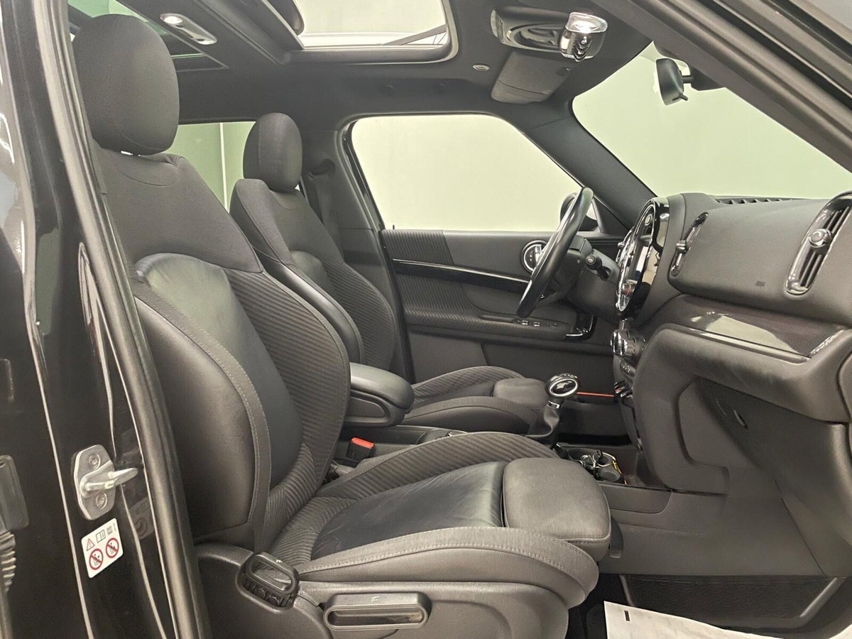 MINI Mini Countryman 2.0 Cooper D Hype Countryman (16)