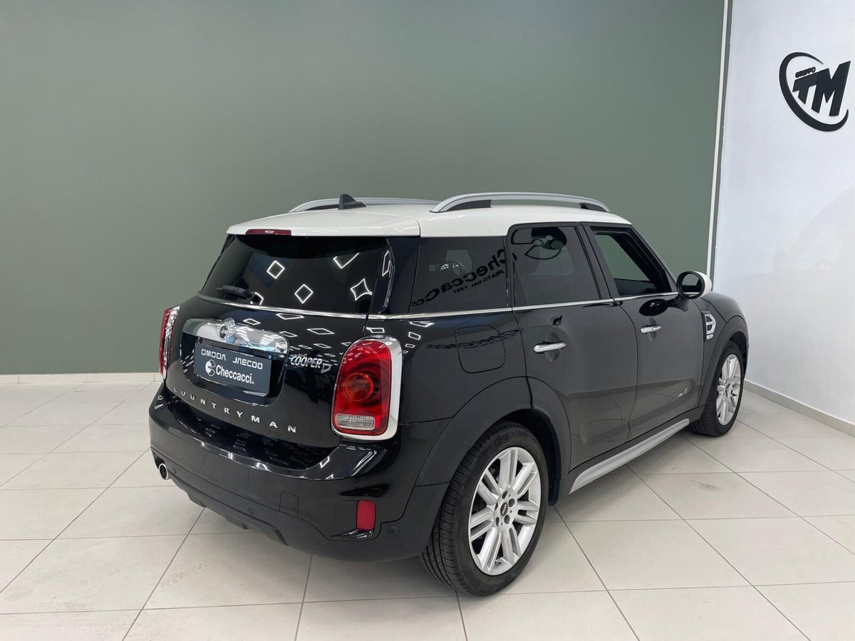 MINI Mini Countryman 2.0 Cooper D Hype Countryman (4)
