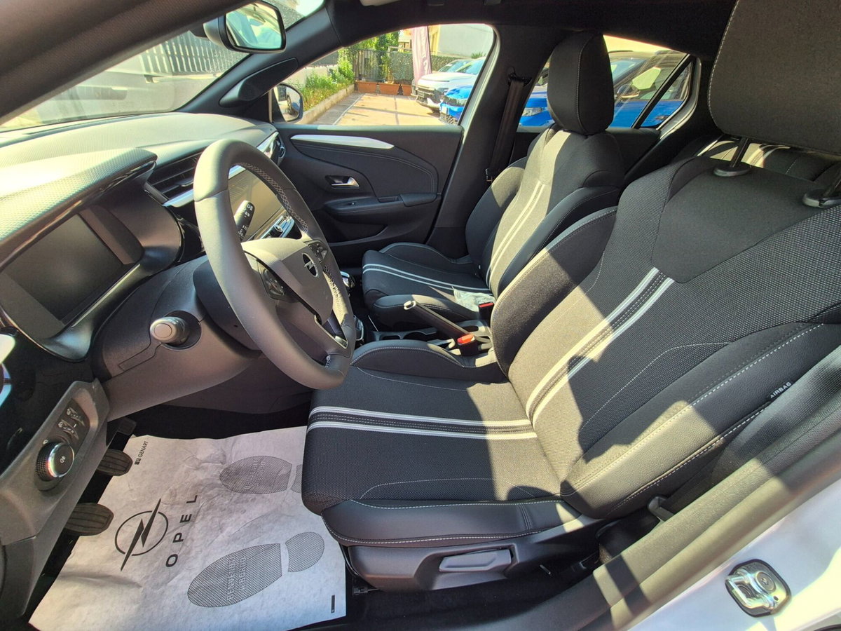 Opel Corsa 1.2 Yes s&s 100cv (12)