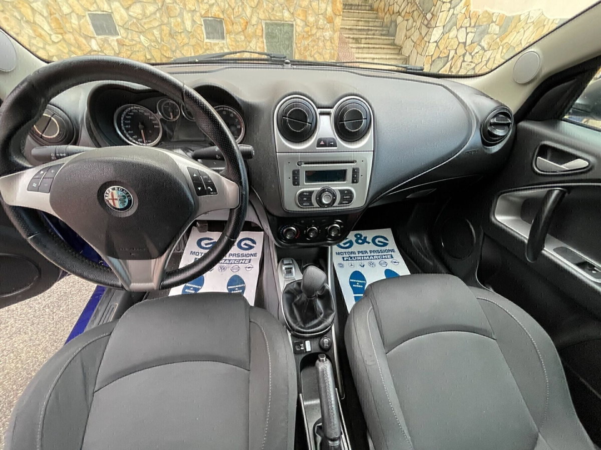 Alfa Romeo MiTo 1.4 78 CV Distinctive Sport Pack (11)