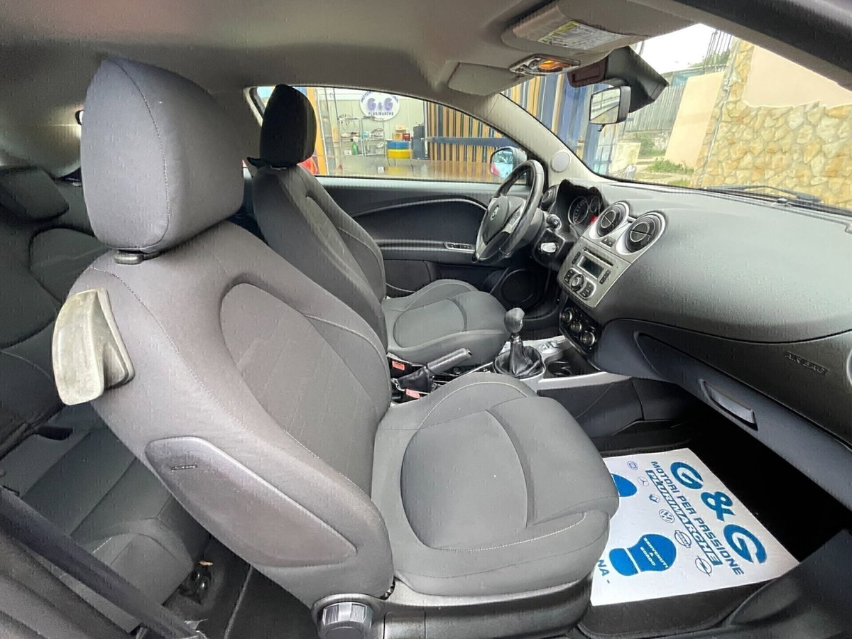 Alfa Romeo MiTo 1.4 78 CV Distinctive Sport Pack (14)