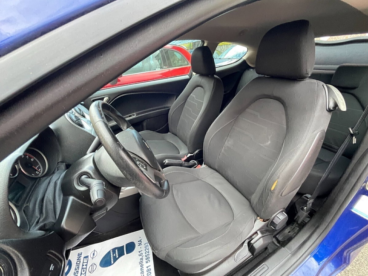 Alfa Romeo MiTo 1.4 78 CV Distinctive Sport Pack (5)