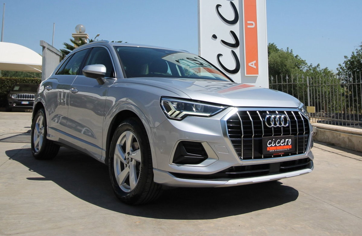 Audi Q3 35 TDI quattro S tronic Business