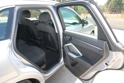 Audi Q3 35 TDI quattro S tronic Business (18)