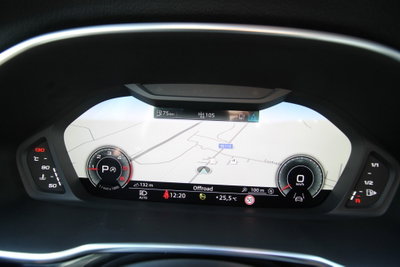 Audi Q3 35 TDI quattro S tronic Business (9)