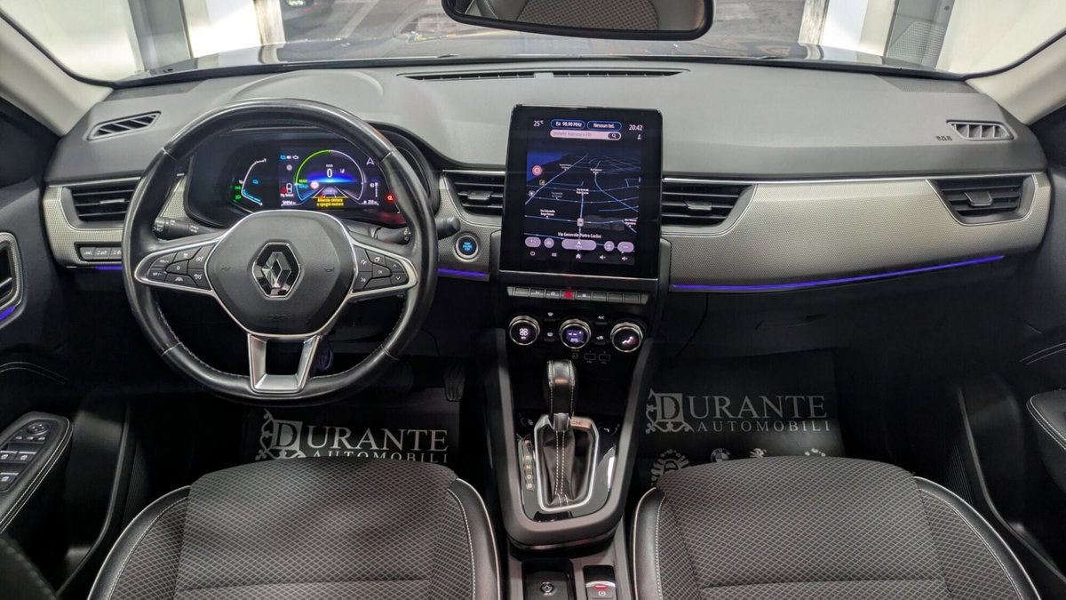 Renault Arkana E-Tech 145 CV Intens (11)