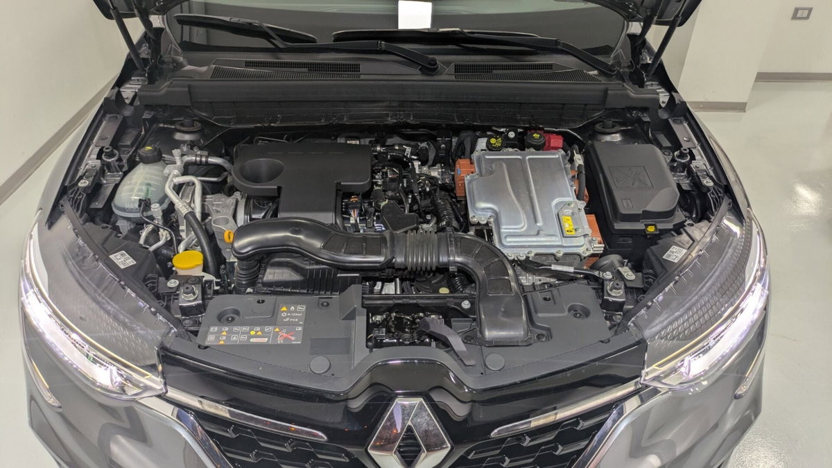 Renault Arkana E-Tech 145 CV Intens (18)