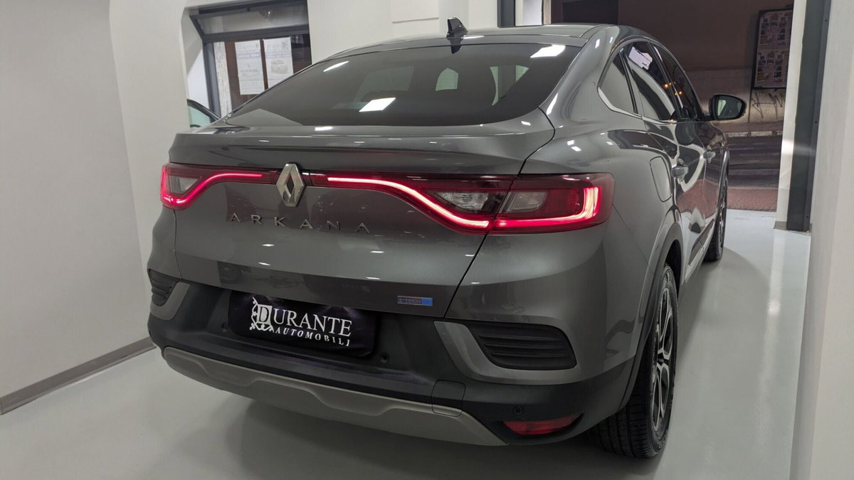 Renault Arkana E-Tech 145 CV Intens (7)
