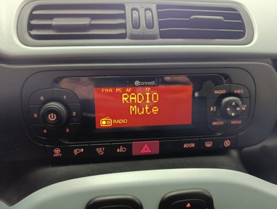 Fiat Panda 1.0 FireFly S&S Hybrid City Cross (12)