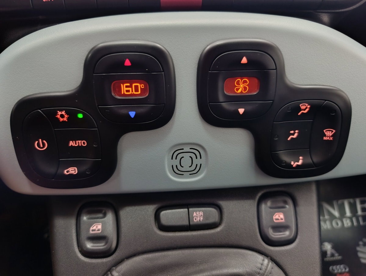 Fiat Panda 1.0 FireFly S&S Hybrid City Cross (18)
