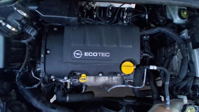 Opel Corsa 1.4 90CV GPL Tech 5 porte Cosmo (13)
