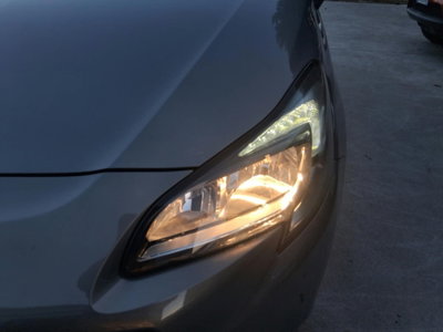 Opel Corsa 1.4 90CV GPL Tech 5 porte Cosmo (16)