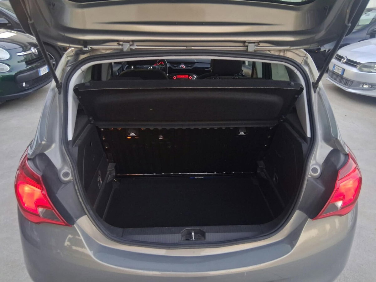 Opel Corsa 1.4 90CV GPL Tech 5 porte Cosmo (20)