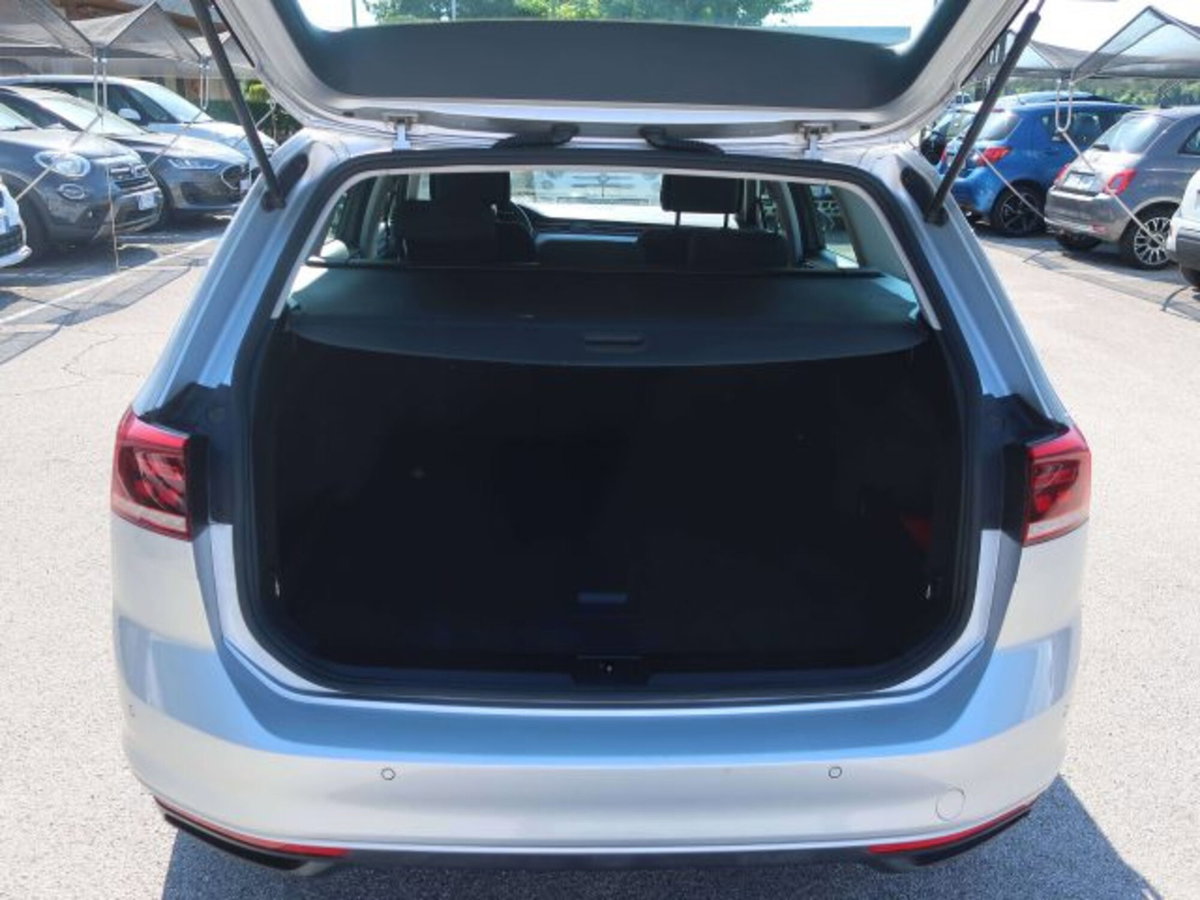 Volkswagen Passat Variant 2.0 TDI Business BlueMotion Tech. (12)
