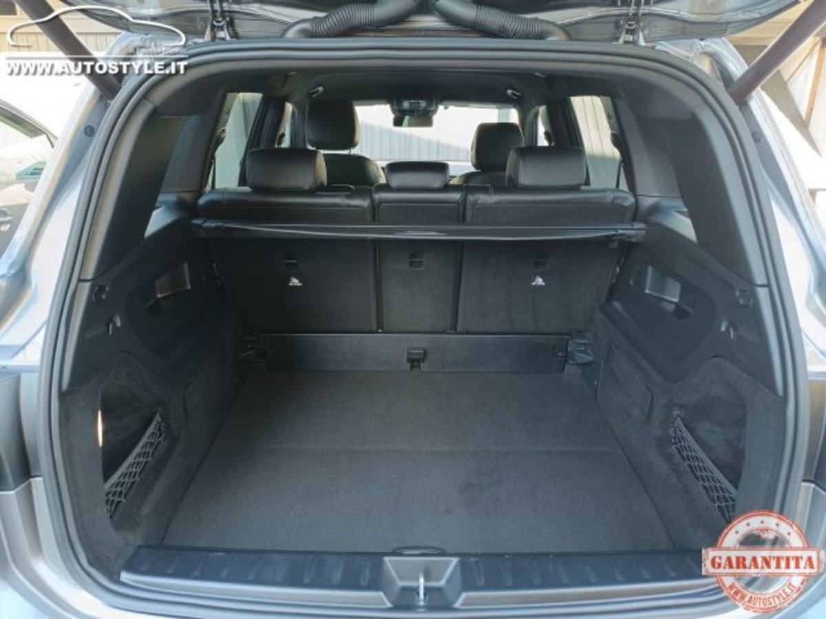 Mercedes-Benz GLB 200 d Automatic Sport (16)