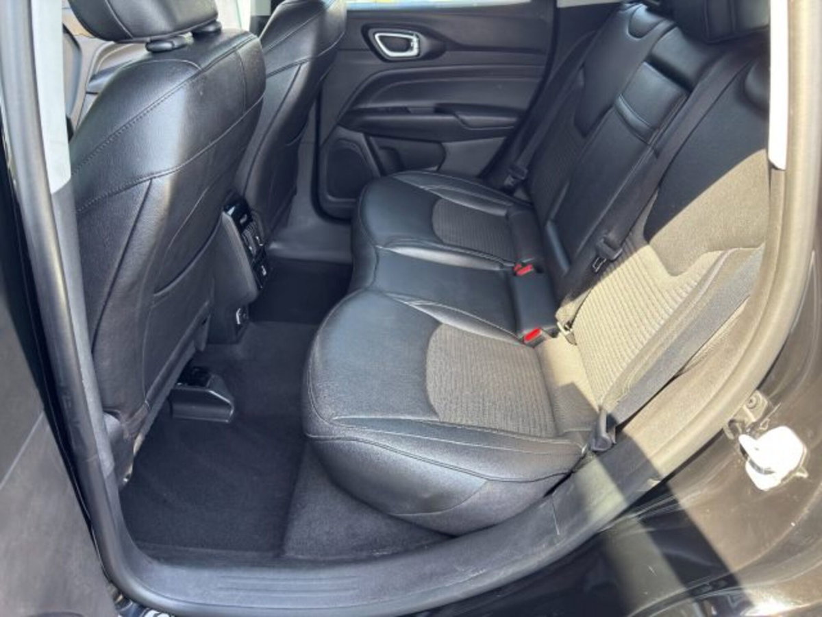 Jeep Compass 1.6 Multijet II 2WD Limited (10)