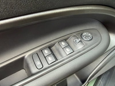 Jeep Avenger 1.2 turbo Altitude fwd 100cv (17)