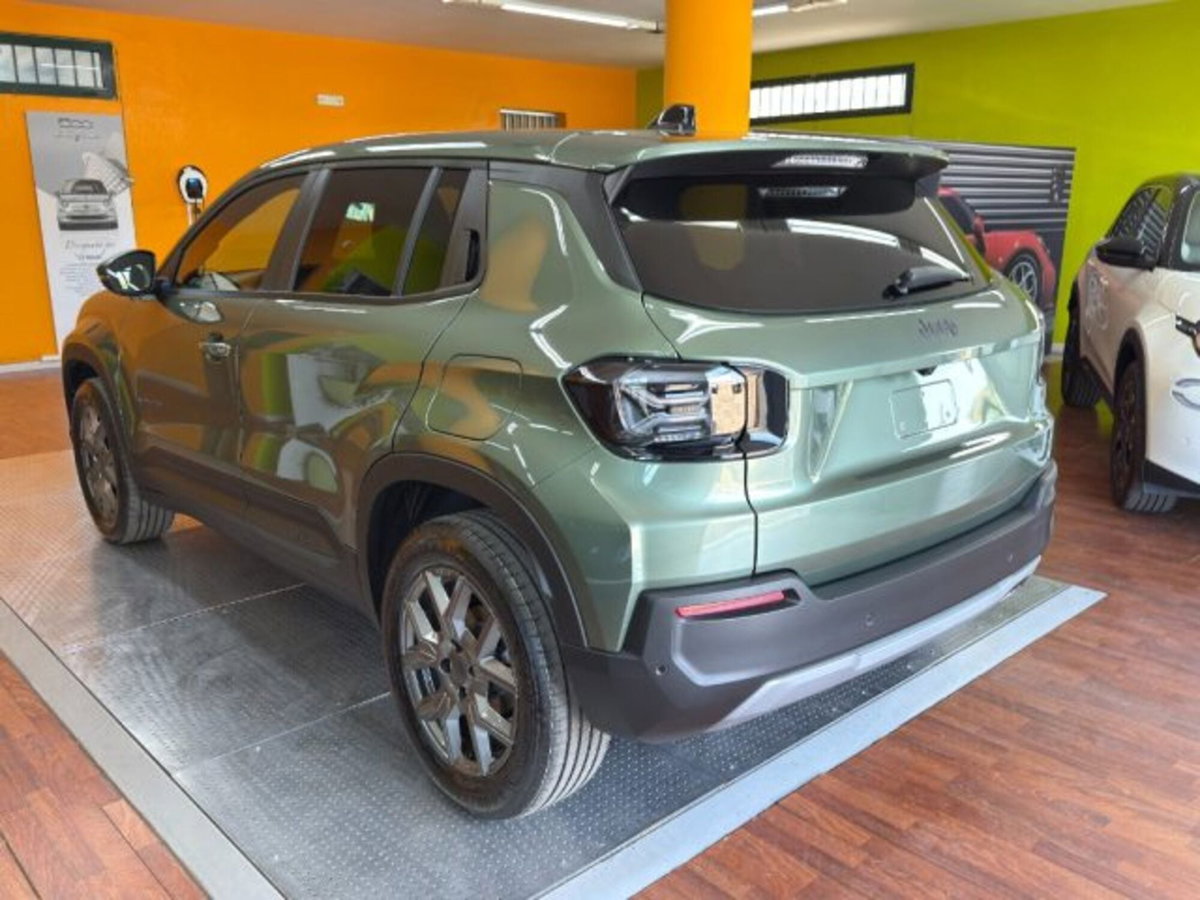 Jeep Avenger 1.2 turbo Altitude fwd 100cv (4)