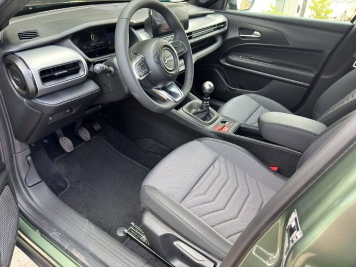 Jeep Avenger 1.2 turbo Altitude fwd 100cv (6)