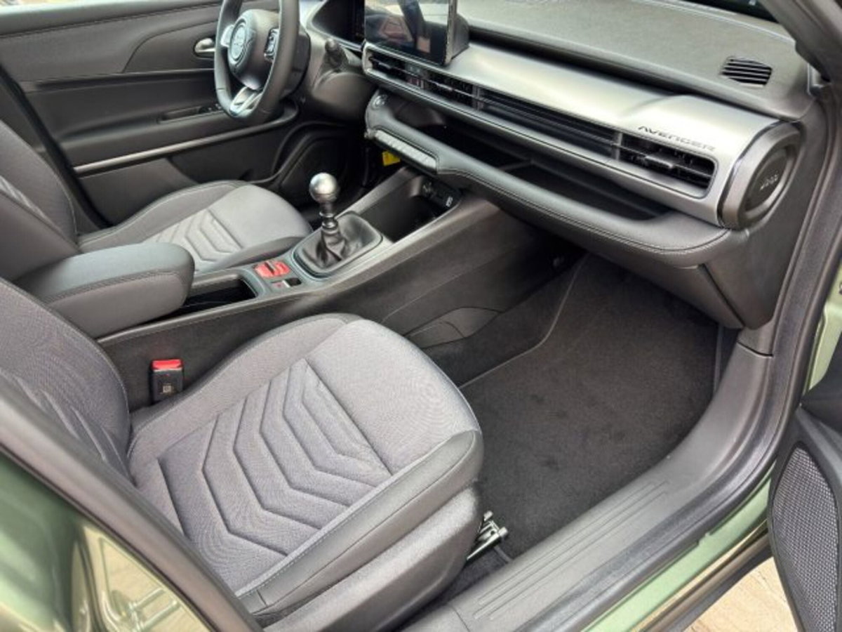 Jeep Avenger 1.2 turbo Altitude fwd 100cv (8)