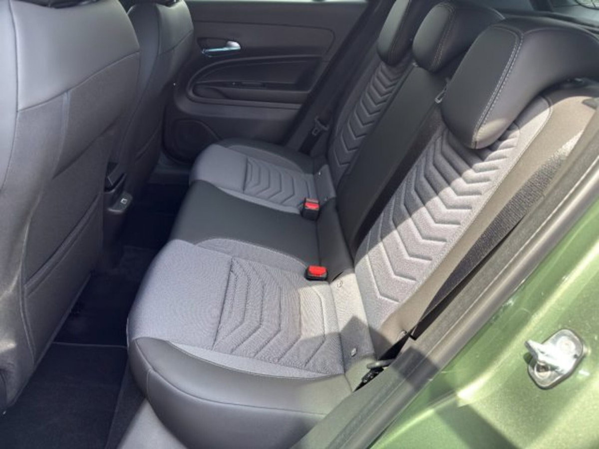 Jeep Avenger 1.2 turbo Altitude fwd 100cv (9)