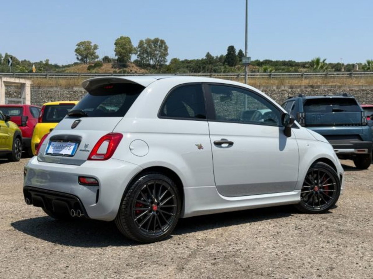 Abarth 595 595 1.4 Turbo T-Jet 180 CV Competizione (4)