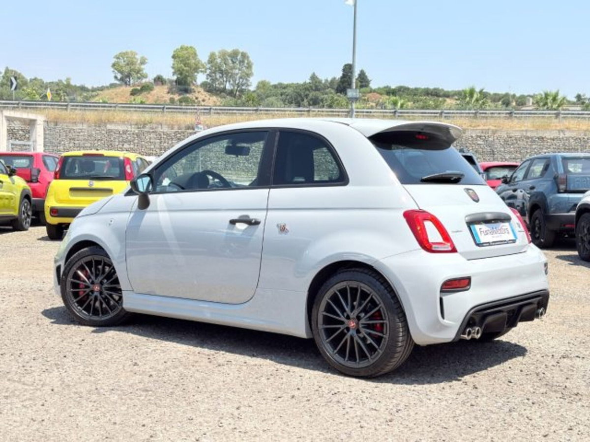 Abarth 595 595 1.4 Turbo T-Jet 180 CV Competizione (6)