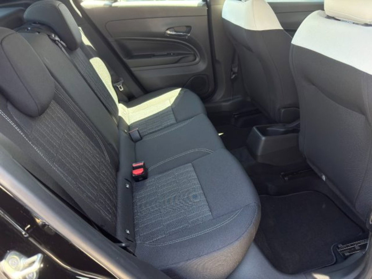Fiat 600 1.2 hybrid Pop 110cv auto (12)