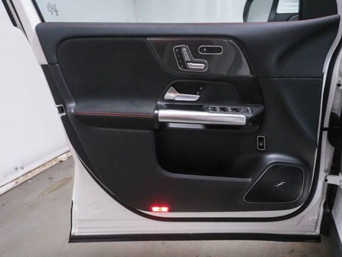 Mercedes-Benz GLA SUV 180 AMG Line Premium auto (10)